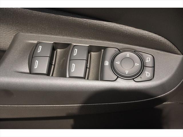 new 2025 Buick Envista car, priced at $26,860