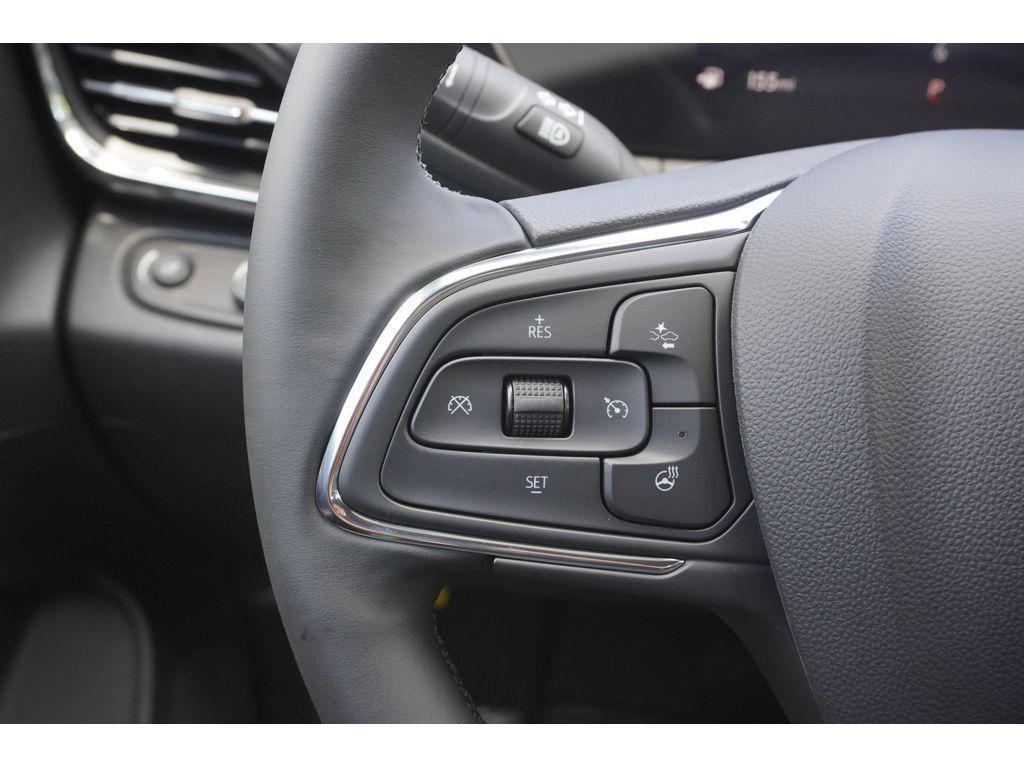 new 2025 Buick Envista car, priced at $26,860