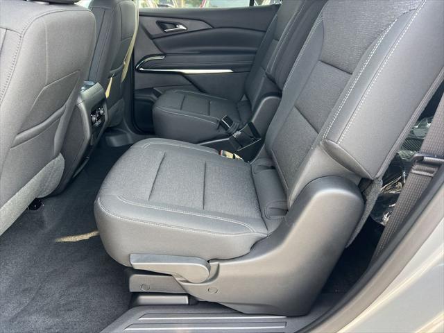 new 2025 Chevrolet Traverse car, priced at $42,695