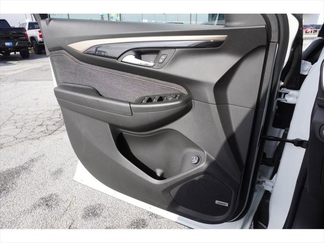 new 2025 Chevrolet Blazer car, priced at $38,730