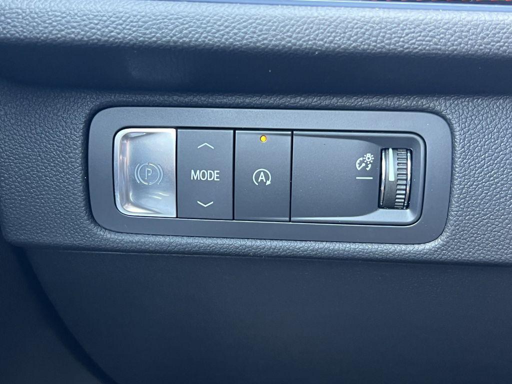 new 2025 Chevrolet Traverse car, priced at $58,414