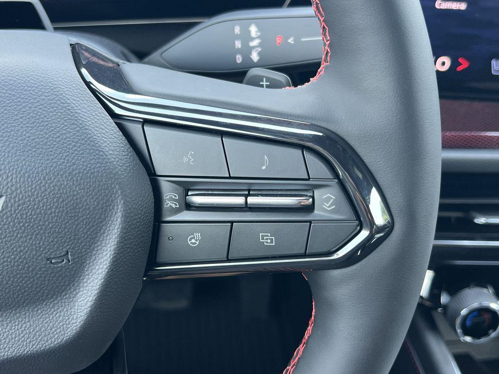 new 2025 Chevrolet Traverse car, priced at $58,414
