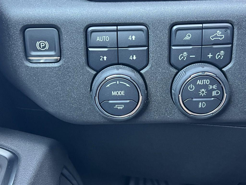 new 2025 Chevrolet Silverado 1500 car, priced at $61,405