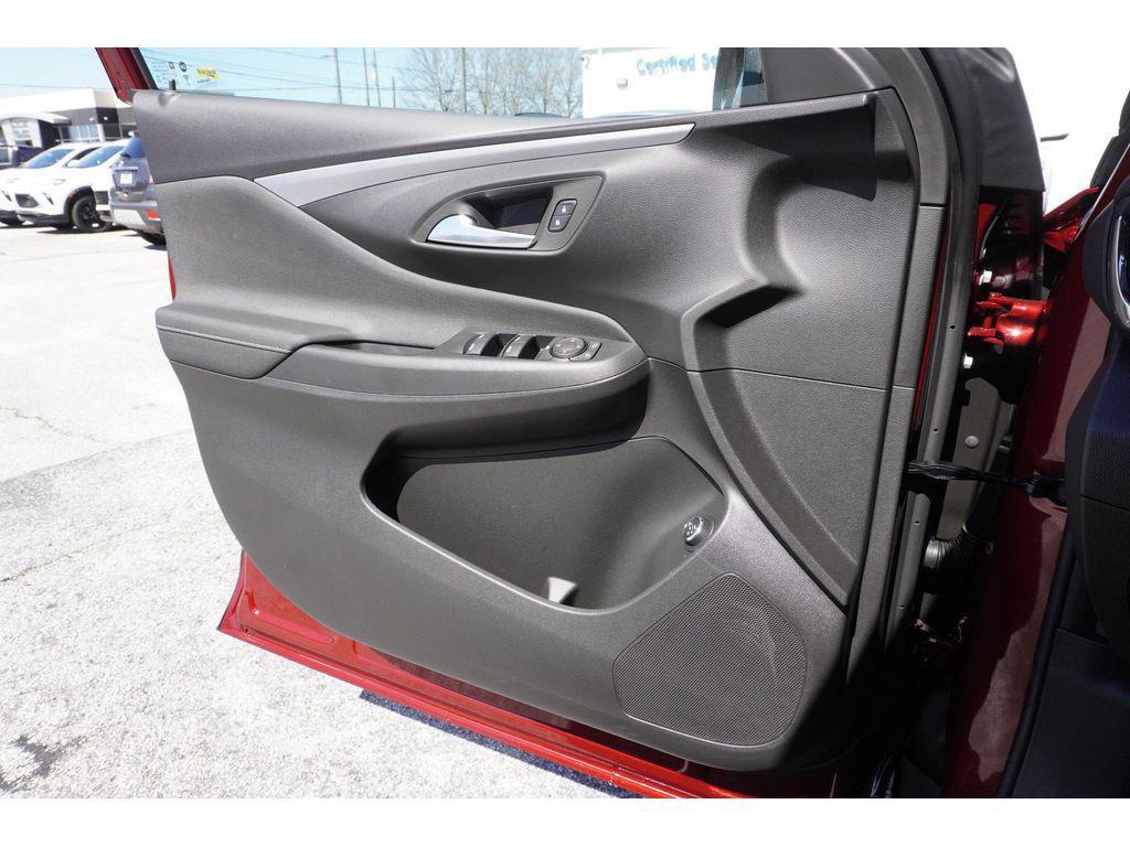 new 2025 Buick Envista car, priced at $26,380