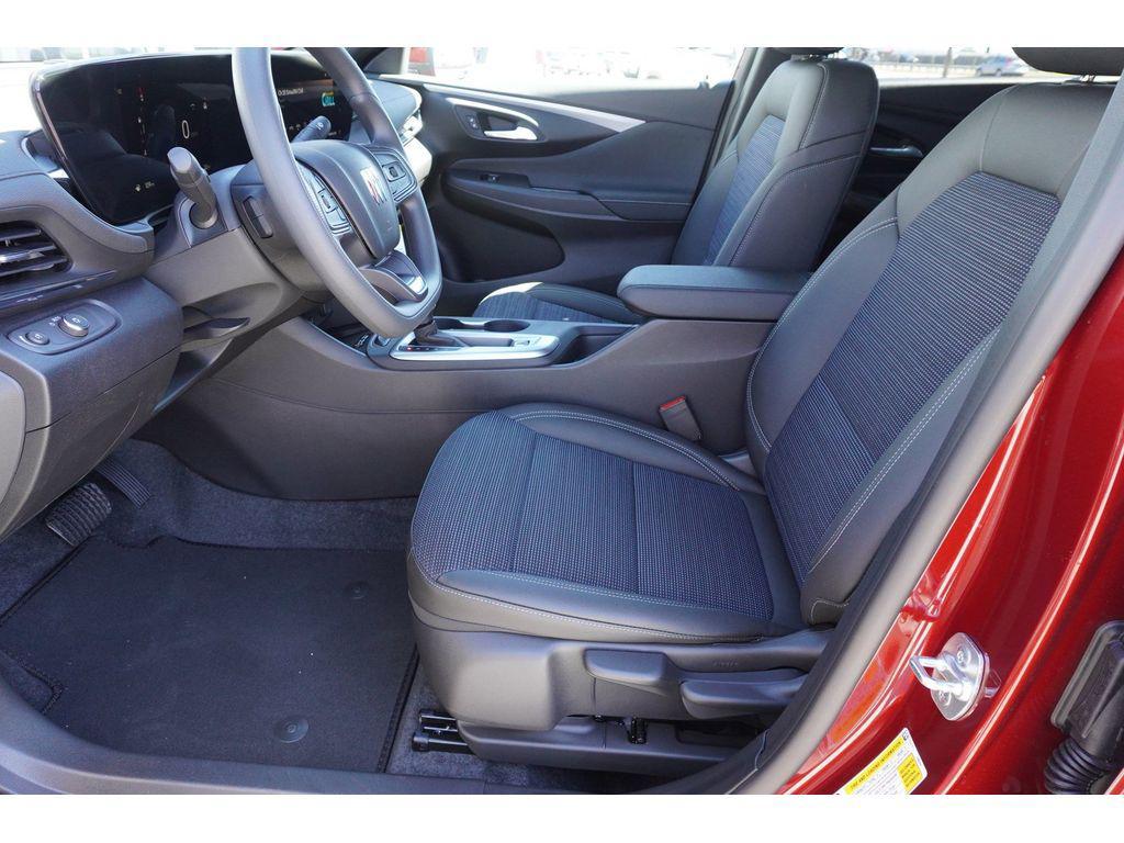 new 2025 Buick Envista car, priced at $26,380