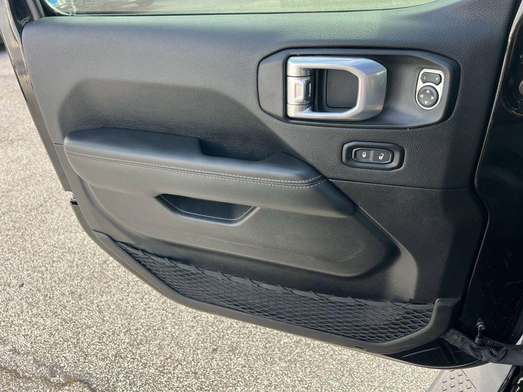 used 2022 Jeep Gladiator car, priced at $35,999