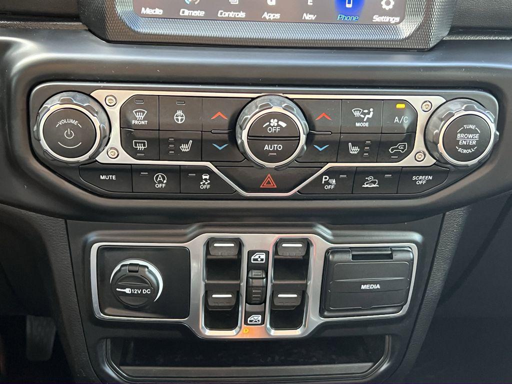 used 2022 Jeep Gladiator car, priced at $35,999