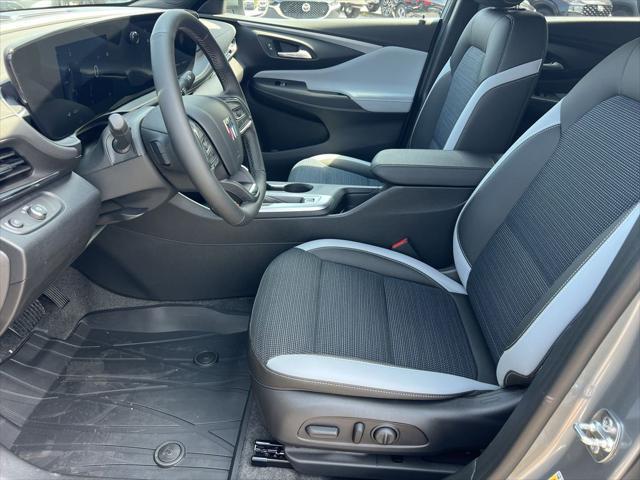 new 2025 Buick Envista car, priced at $26,935