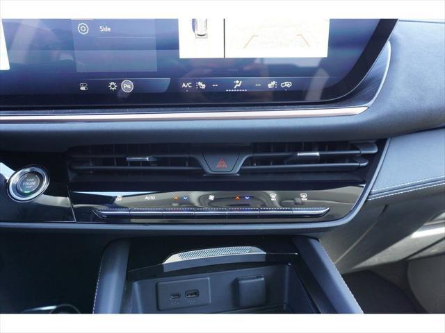 new 2025 Buick Envision car, priced at $44,335