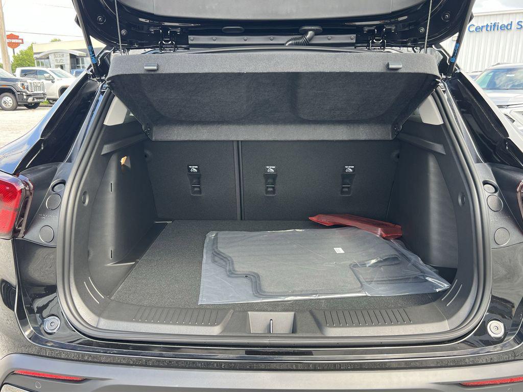 new 2025 Chevrolet Trax car, priced at $26,690