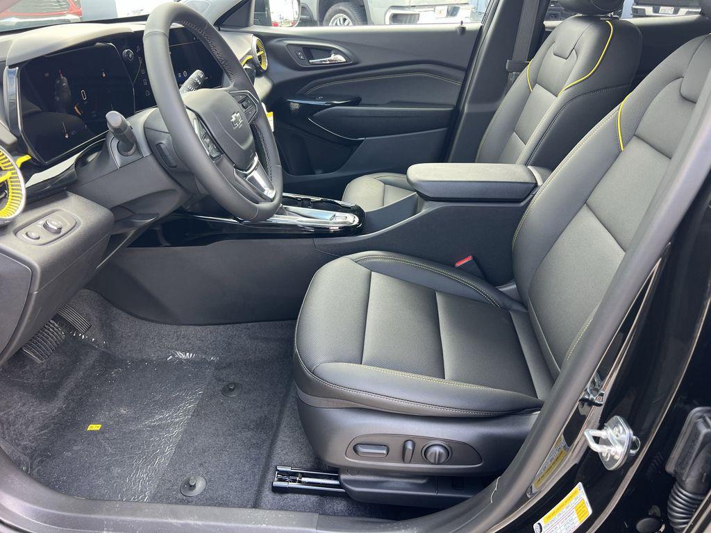new 2025 Chevrolet Trax car, priced at $26,690
