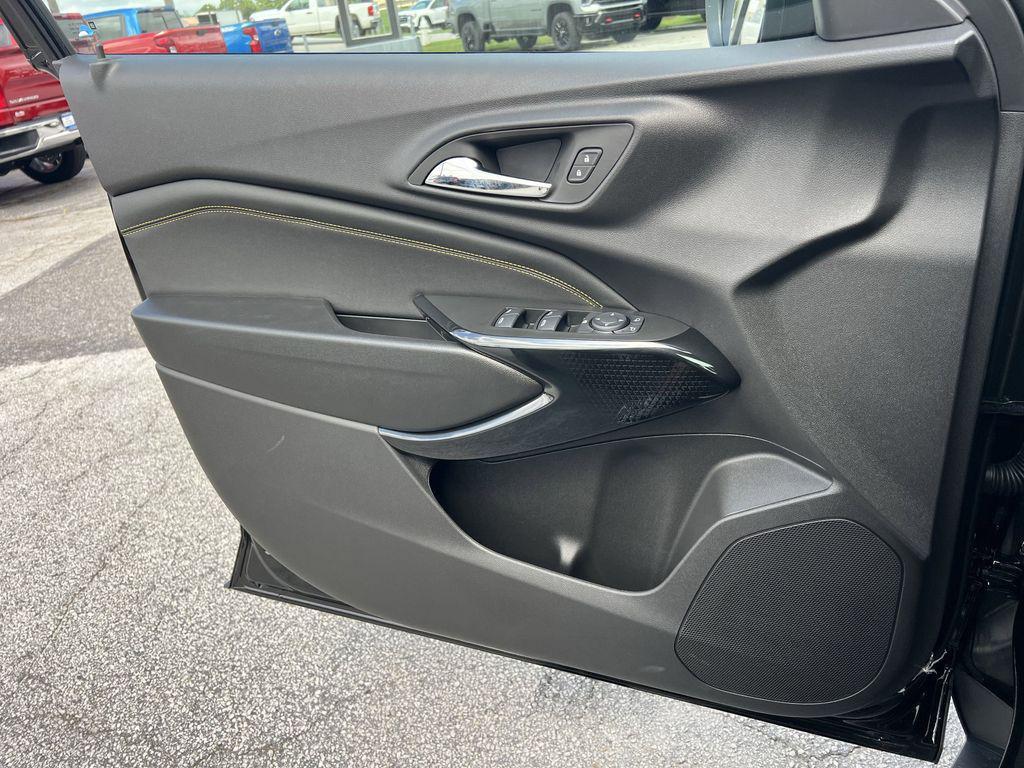 new 2025 Chevrolet Trax car, priced at $26,690