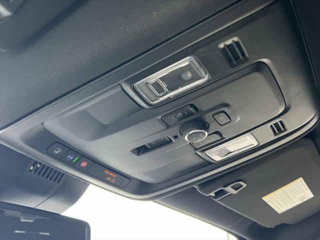 new 2025 GMC Yukon XL car, priced at $80,160