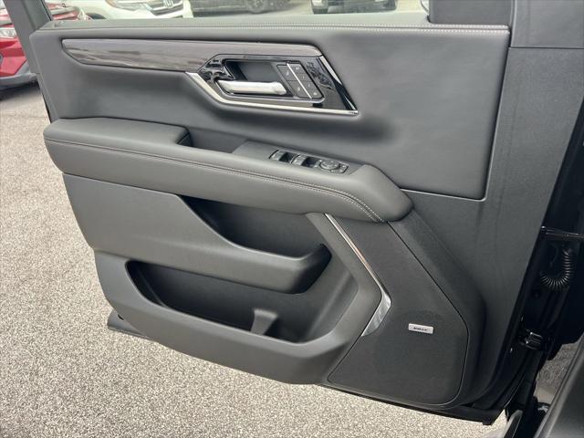 new 2025 GMC Yukon XL car, priced at $80,160