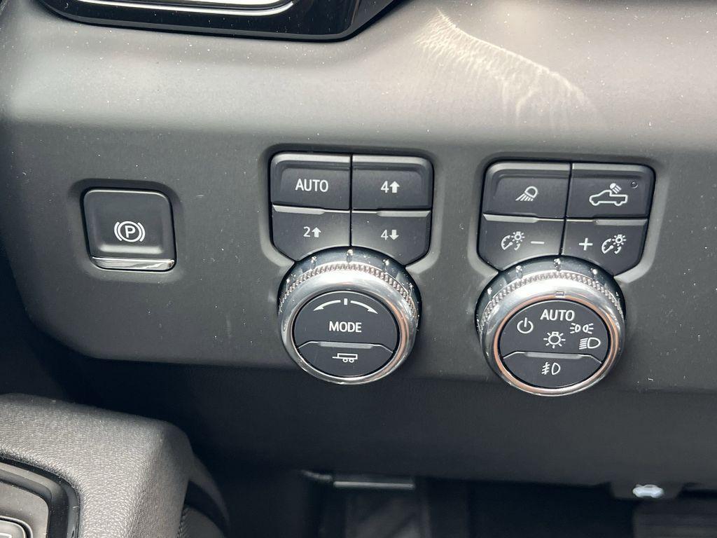 new 2025 GMC Sierra 1500 car, priced at $74,509