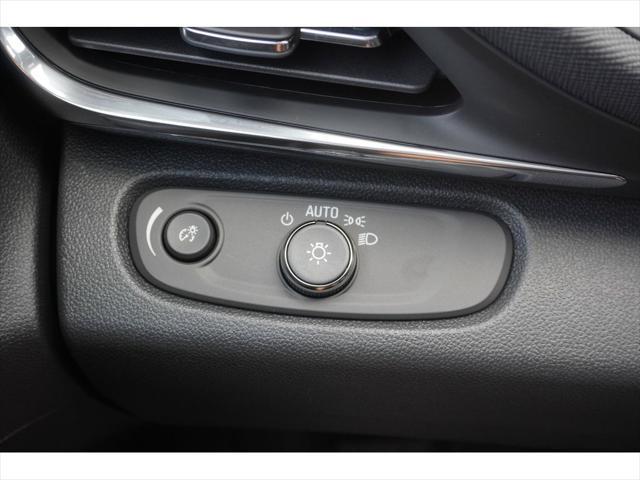 new 2025 Buick Envista car, priced at $27,455