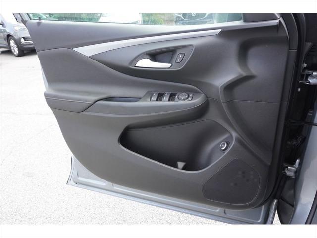 new 2025 Buick Envista car, priced at $27,455