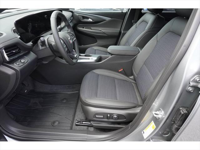 new 2025 Buick Envista car, priced at $27,455