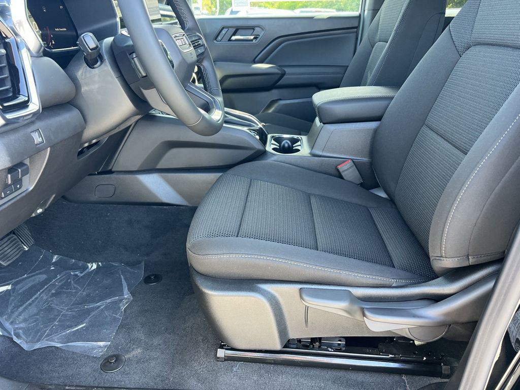 new 2025 GMC Canyon car, priced at $41,085