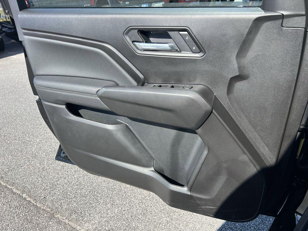 new 2025 GMC Canyon car, priced at $41,085
