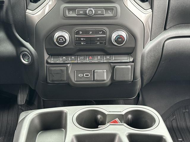 new 2025 GMC Sierra 1500 car, priced at $48,890