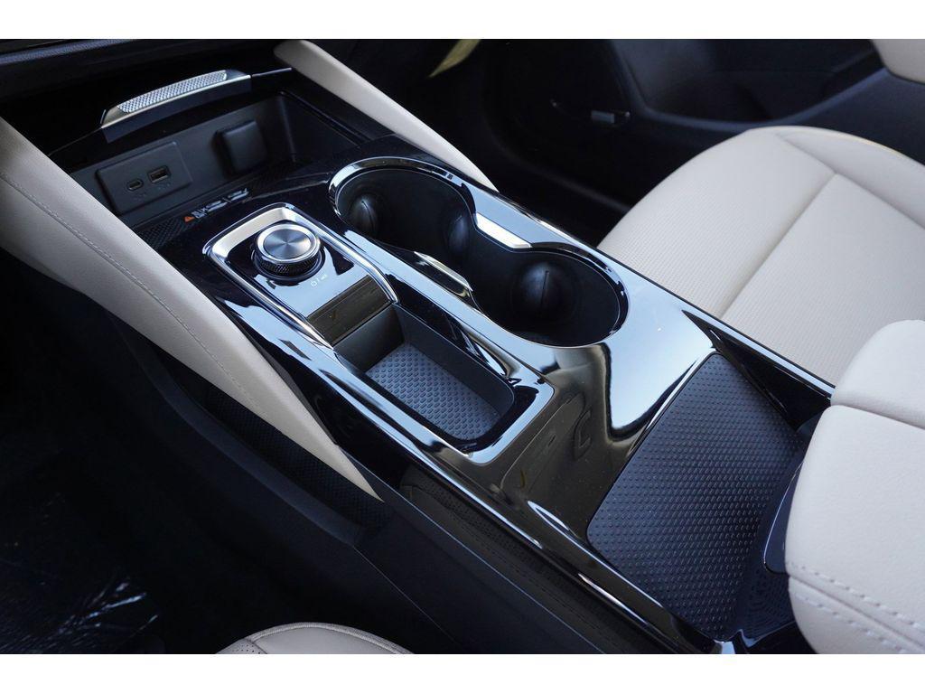 new 2025 Buick Envision car, priced at $38,390