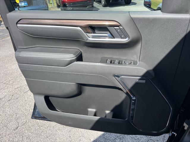 new 2025 Chevrolet Silverado 1500 car, priced at $69,654