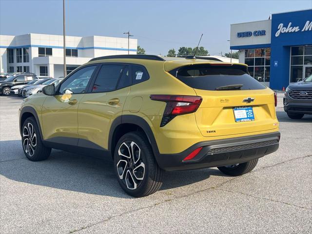 new 2025 Chevrolet Trax car, priced at $29,290