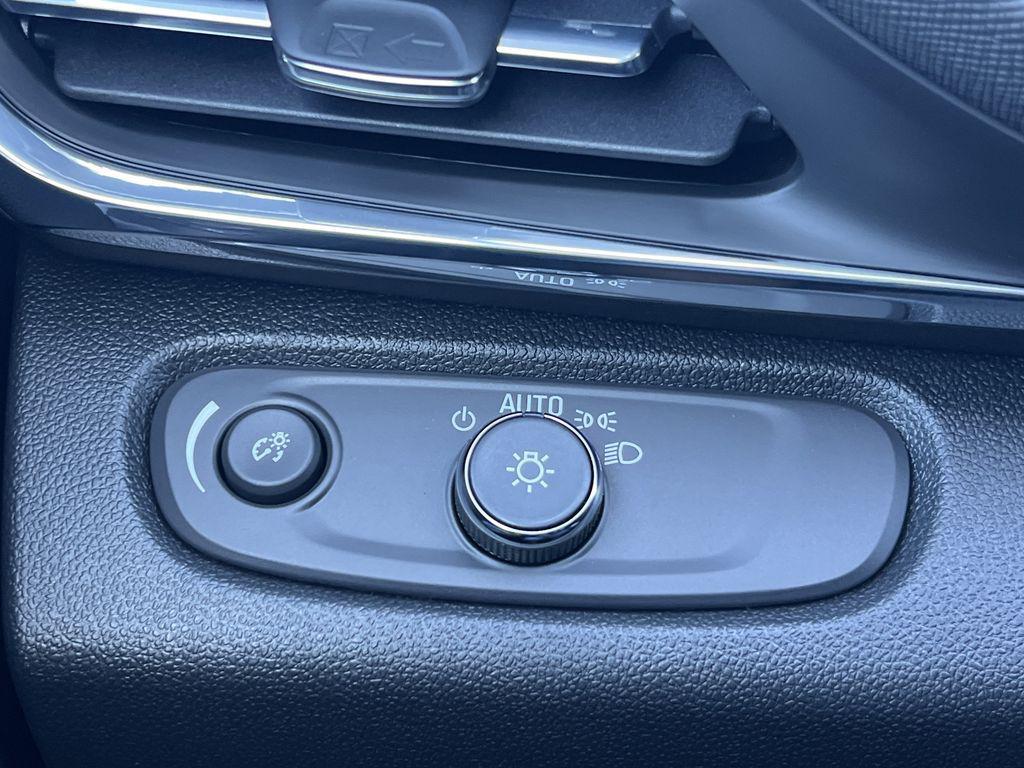 new 2026 Buick Envista car, priced at $27,485