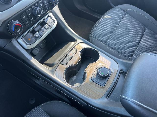 used 2022 GMC Acadia car, priced at $29,999