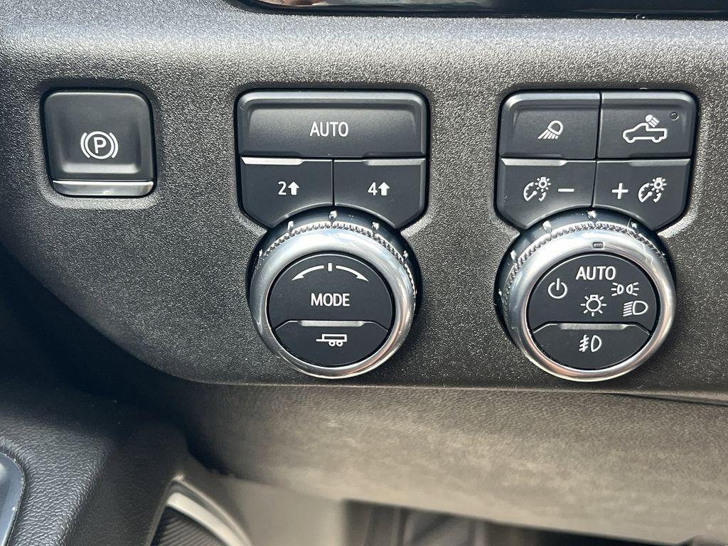 used 2025 GMC Sierra 1500 car, priced at $51,884