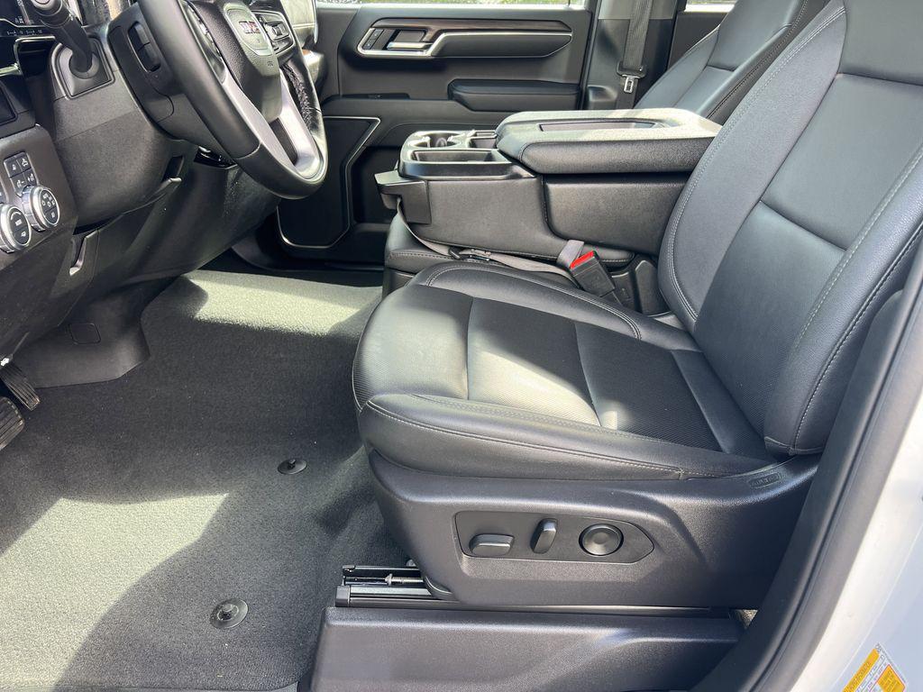 used 2025 GMC Sierra 1500 car, priced at $51,884