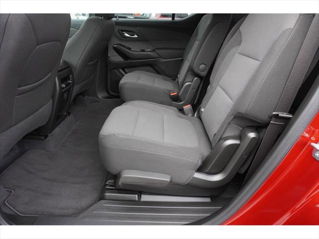 used 2023 Chevrolet Traverse car, priced at $32,999