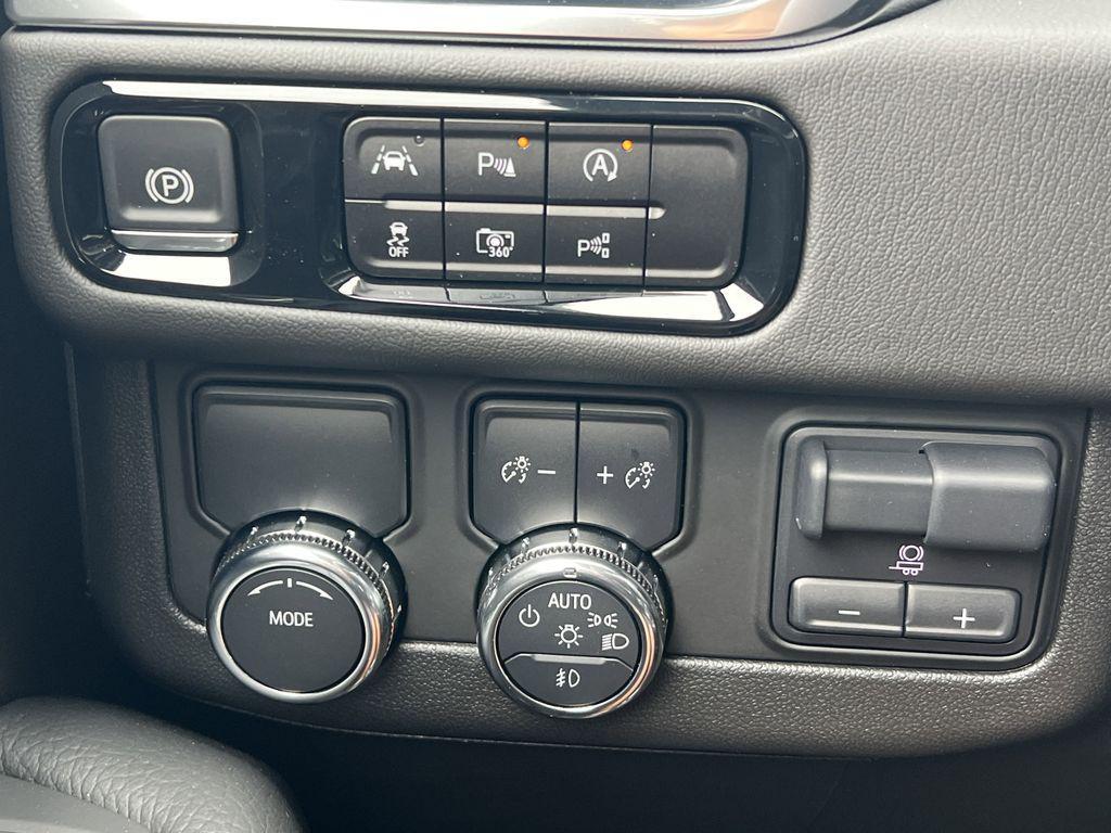 new 2025 GMC Yukon car, priced at $90,528