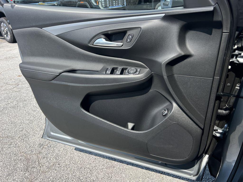 new 2026 Buick Envista car, priced at $27,788