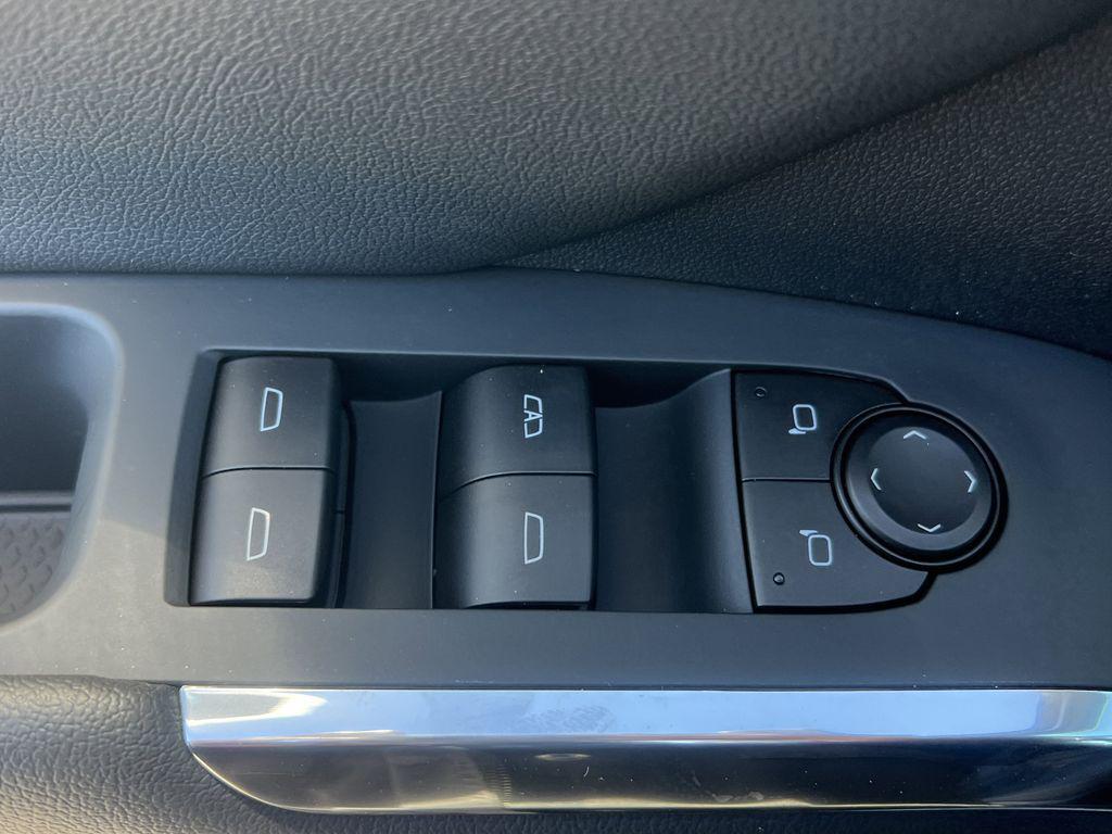 new 2026 Chevrolet Traverse car, priced at $42,695