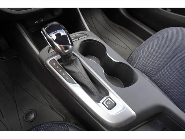 new 2025 Buick Envista car, priced at $25,865