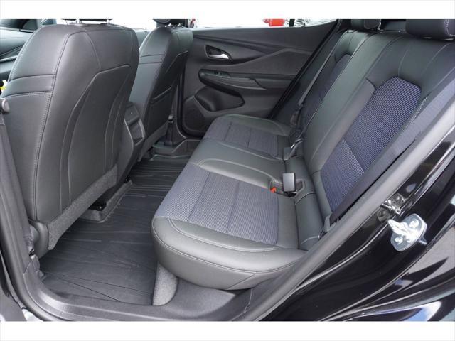 new 2025 Buick Envista car, priced at $25,865