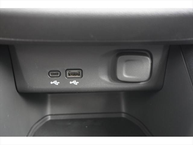 new 2025 Buick Envista car, priced at $25,865