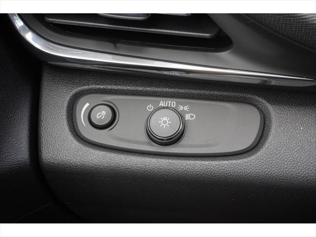 new 2025 Buick Envista car, priced at $25,865