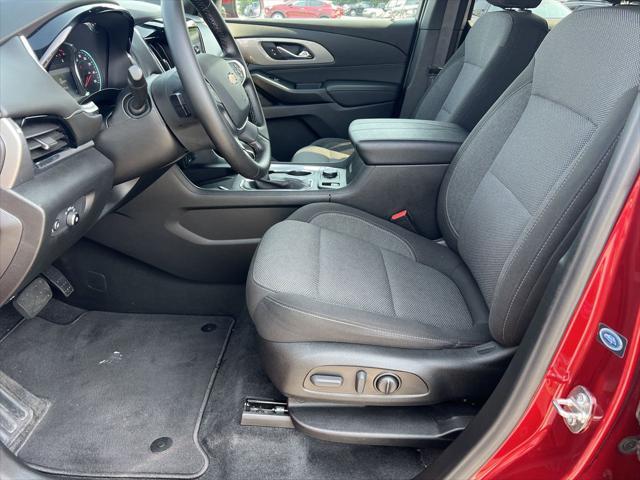used 2023 Chevrolet Traverse car, priced at $31,999