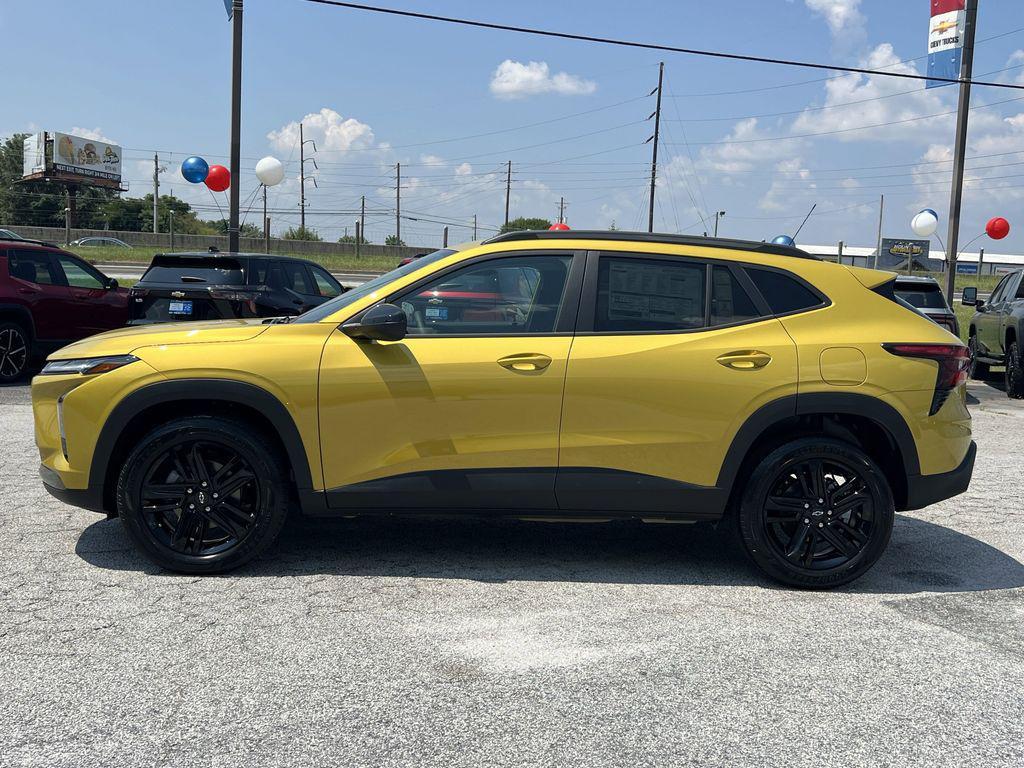 new 2025 Chevrolet Trax car, priced at $28,075