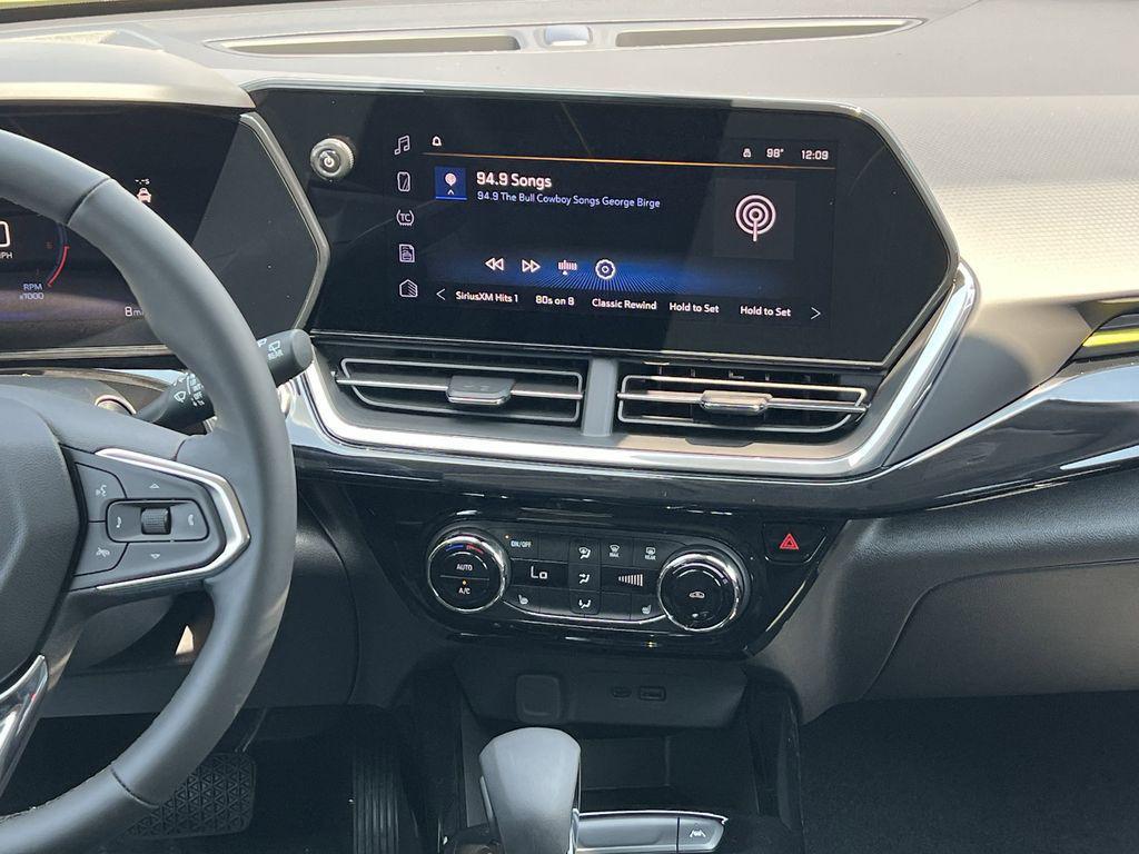 new 2025 Chevrolet Trax car, priced at $28,075