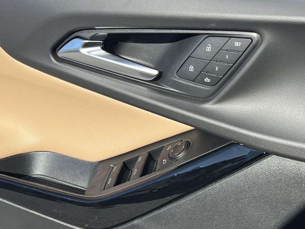 new 2026 Chevrolet Equinox car, priced at $40,110