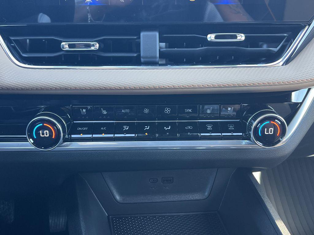 new 2026 Chevrolet Equinox car, priced at $40,110