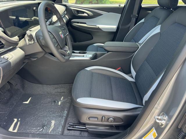 new 2025 Buick Envista car, priced at $26,935