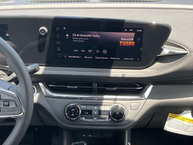 new 2025 Buick Envista car, priced at $26,935