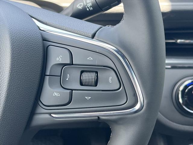 new 2025 Buick Envista car, priced at $26,935