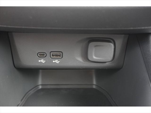 new 2025 Buick Envista car, priced at $26,935