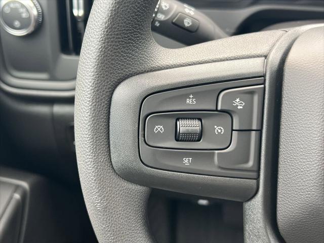 new 2025 GMC Sierra 1500 car, priced at $46,284